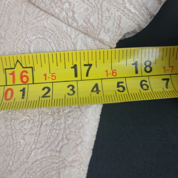 Amanda Smith suit. Champagne   4P - Picture 6 of 16